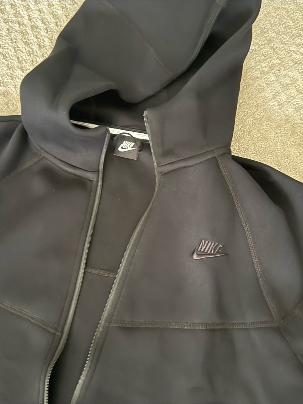Nike Black Full-Zip Hooded Tech Jacket - Picture 5 of 7